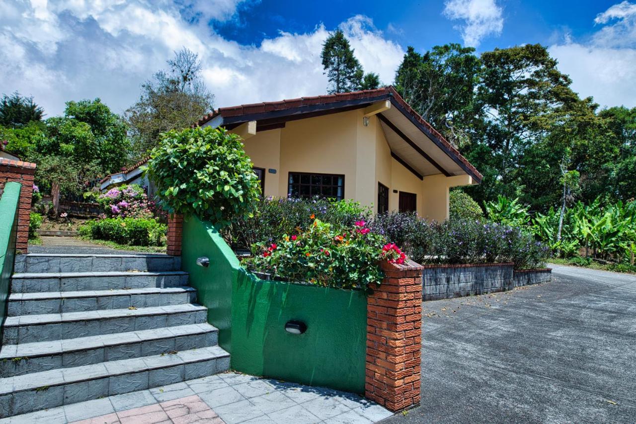 Hotel Villa Zurqui San Isidro  Bagian luar foto