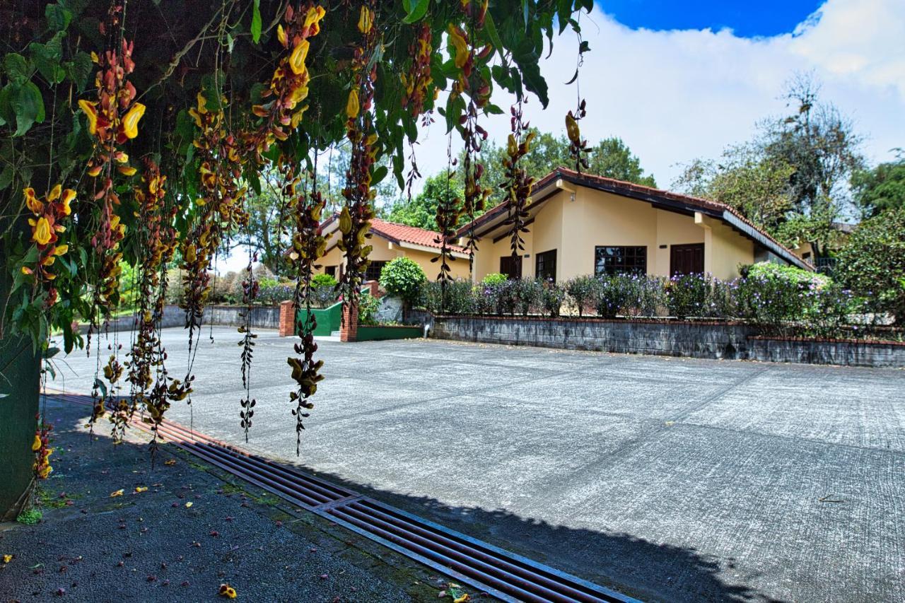 Hotel Villa Zurqui San Isidro  Bagian luar foto